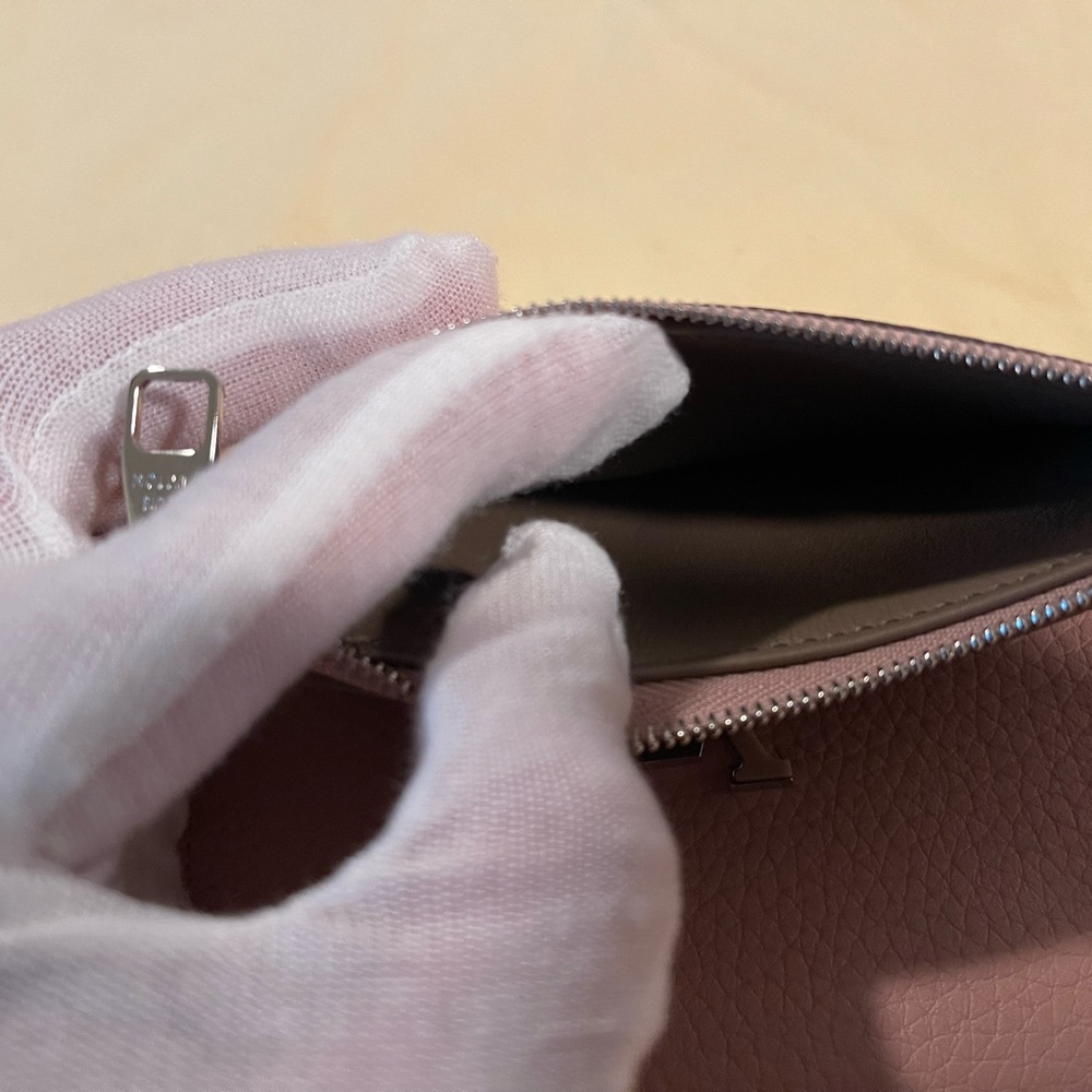 Authentic Louis Vuitton Wallet - Picture 5 of 9
